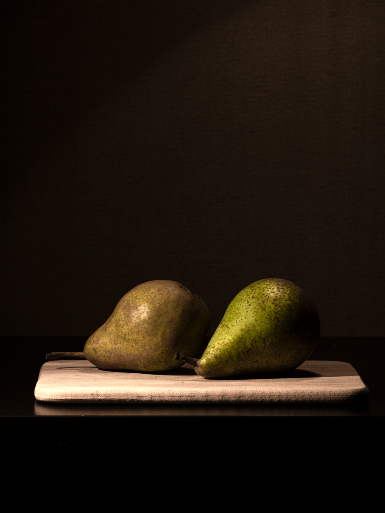 two pears still life photograph shot in soft light by Sean P. Durham, Berlin, 2021, Copyright